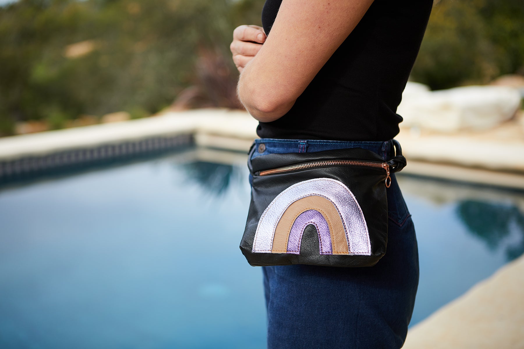 Field Fannypack Metallic Rainbow